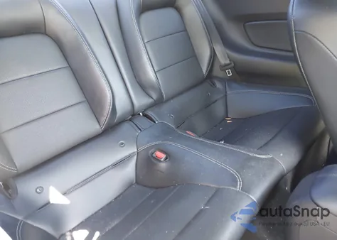 2021 Ford Mustang Ecoboost Premium Fastback z USA, uszkodzony, nr VIN 1FA6P8TH6M5115299